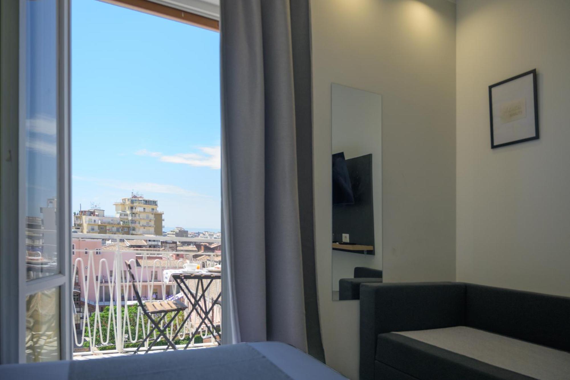 Room 65 Catania Luaran gambar